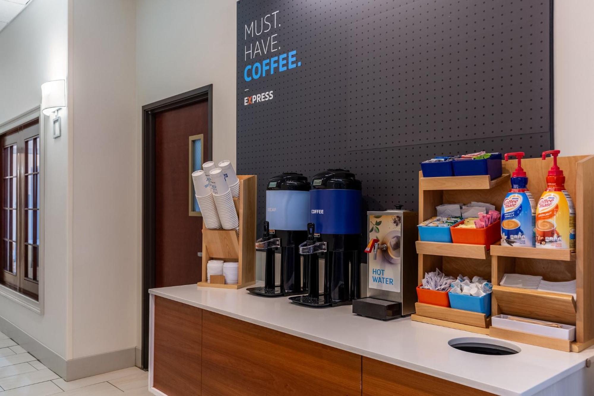 Holiday Inn Express Hotel & Suites Newton Sparta By Ihg מראה חיצוני תמונה