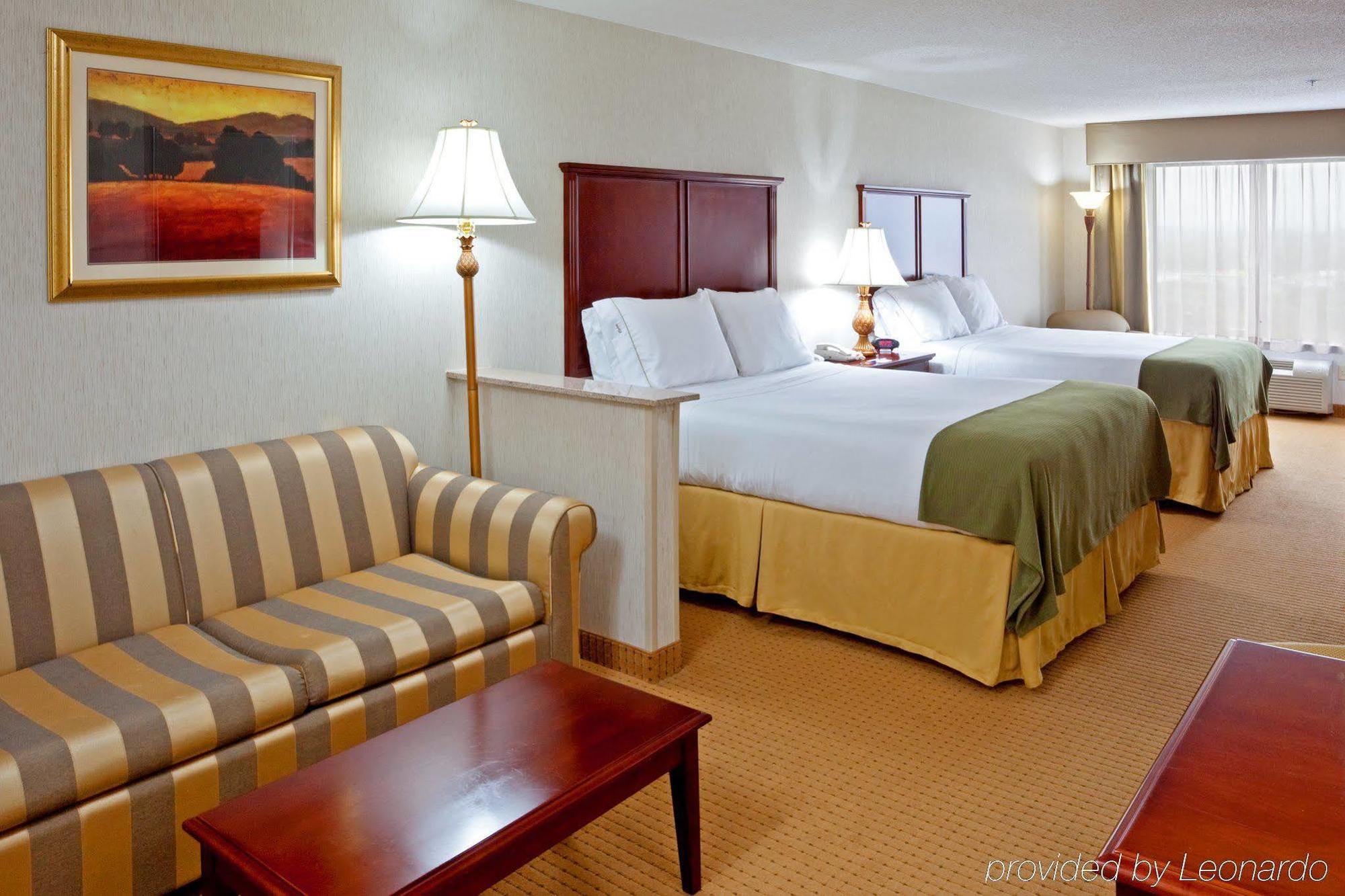 Holiday Inn Express Hotel & Suites Newton Sparta By Ihg חדר תמונה