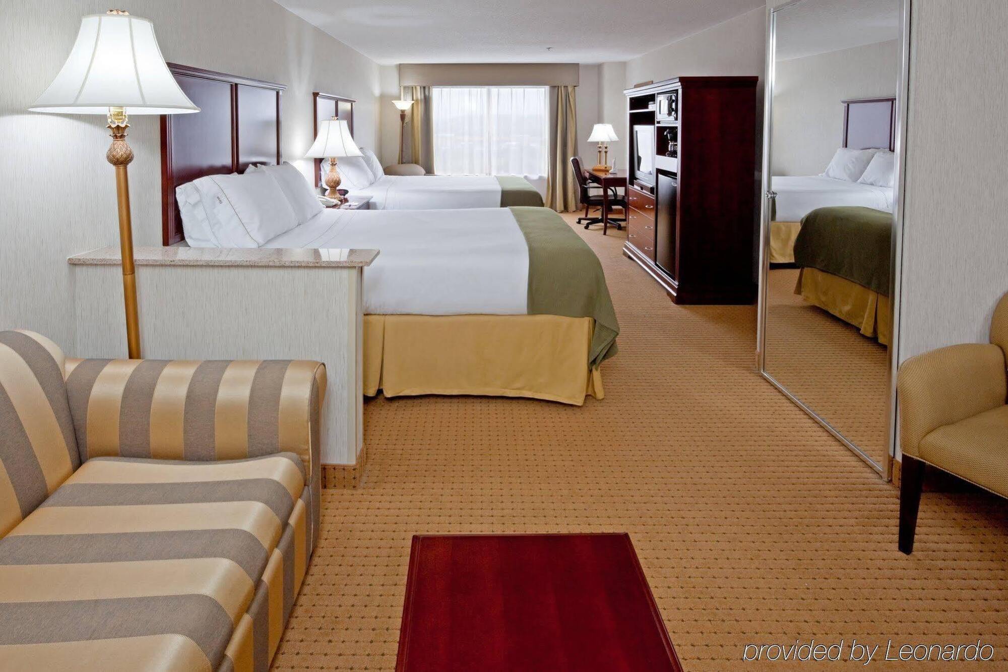 Holiday Inn Express Hotel & Suites Newton Sparta By Ihg מראה חיצוני תמונה